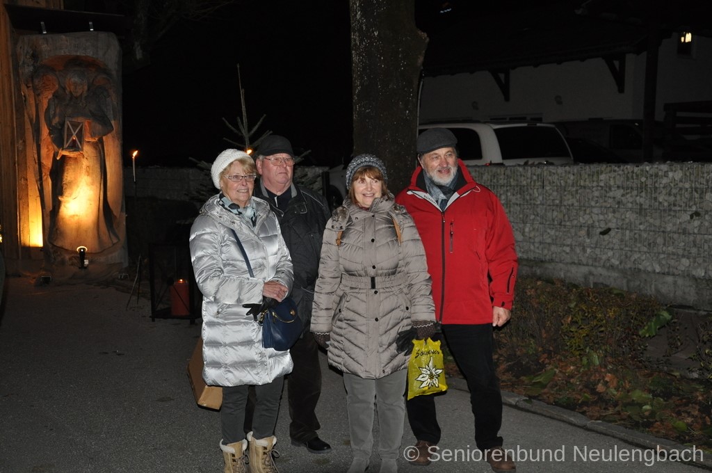 DSC 0220.JPGAdvent1